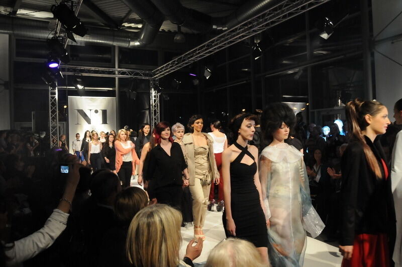 Modenschau Metzinger Modeschüler Audi-Zentrum Reutlingen 2014