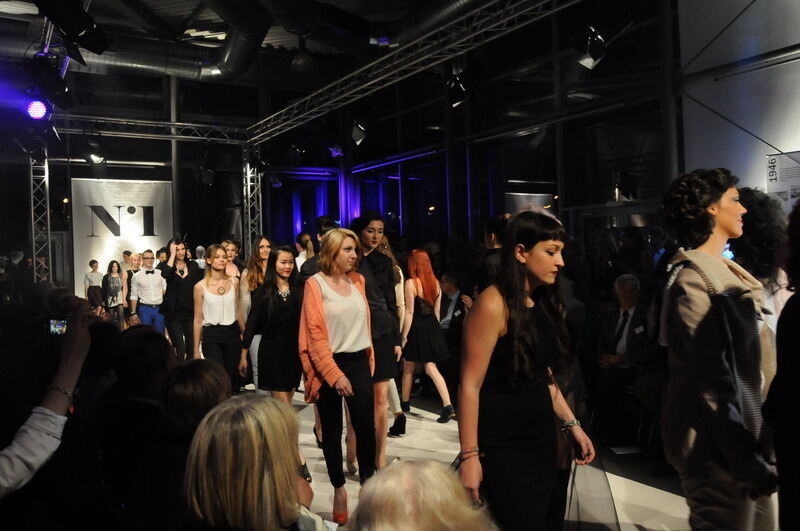 Modenschau Metzinger Modeschüler Audi-Zentrum Reutlingen 2014