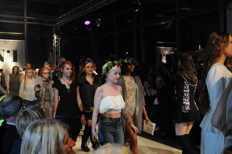 Modenschau Metzinger Modeschüler Audi-Zentrum Reutlingen 2014