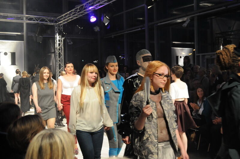 Modenschau Metzinger Modeschüler Audi-Zentrum Reutlingen 2014