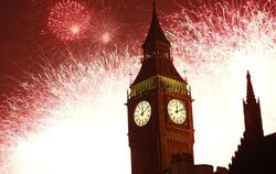 Neujahrsfeuerwerk über dem Londoner Big Ben. Foto: Tal Cohen