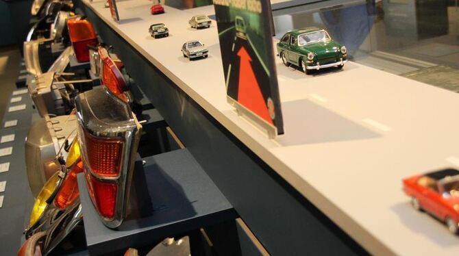 Autobeleuchtung im Wandel der Zeit kann in der Ausstellung bestaunt werden.