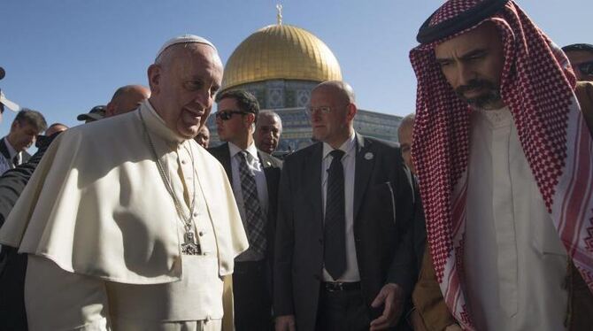 Papst Franziskus während seines Besuchs auf dem Tempelberg in Jerusalem. Foto: Oliver Weiken