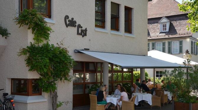 Drei Filialen des Pfullinger Cafés List werden zum 1. Juli von der Mössinger Bäckerei Padeffke übernommen.  GEA-FOTO: BARAL
