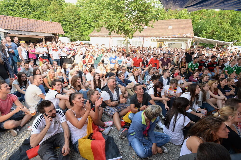 deutschland_portugal_wm2014_trinkhaus_20 (JPG)