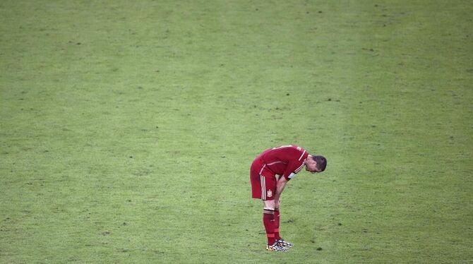 Die einsame Verbeugung des Verlierer: Spaniens Fernando Torres.