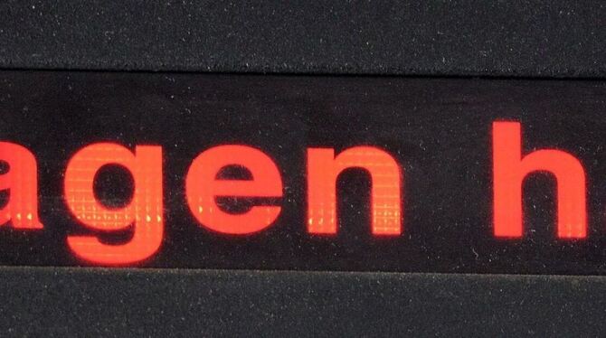 »Wagen hält« in Reutlingen, Pfullingen und Eningen, aber (noch) nicht in Lichtenstein. Viele Jugendliche fänden eine Anbindung d »Wagen hält« in Reutlingen, Pfullingen und Eningen, aber (noch) nicht in Lichtenstein. Viele Jugendliche fänden eine Anbindung d
