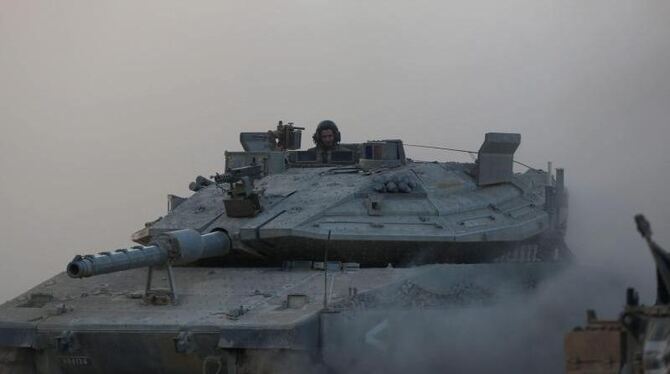 Ein israelischer Merkava-Panzer an der Grenze zum Gazastreifen. Foto: Abir Sultan
