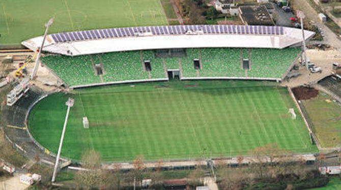 Das Reutlinger Kreuzeiche-Stadion. FOTO: GROHE