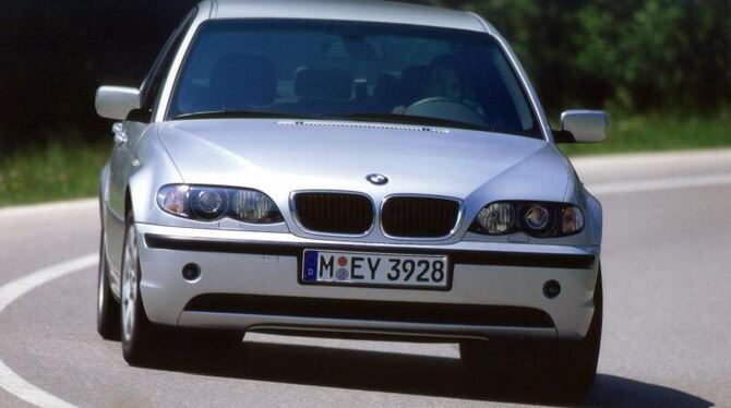Eine 3er Limousine von BMW aus dem Modelljahr 2002. Foto: Fotoreport BMW AG/Archiv