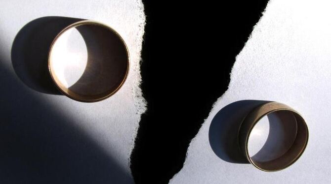 Mehr als jede dritte Ehe in Deutschland wird irgendwann geschieden. Foto: Karl-Josef Hildenbrand