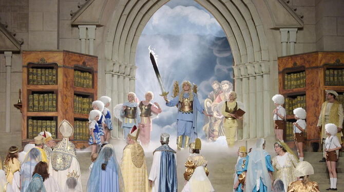 Szene aus dem Theaterstück »Der Brandner Kaspar und das ewig Leben«, aufgeführt auf der Freilichtbühne der Volksschauspiele Ötig