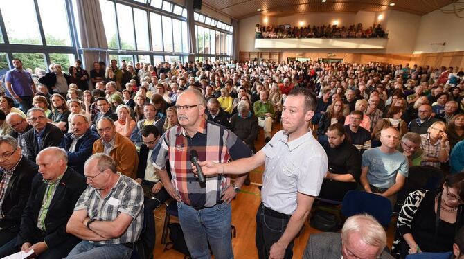 Viele Bürgerfragen: Die Landesregierung will in Meßstetten die landesweit zweite Erstaufnahmestelle (LEA) für Flüchtlinge einric