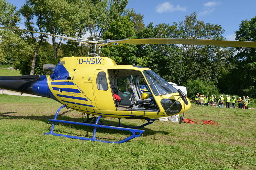 Aufbau Windmessmast auf dem Hochfleck