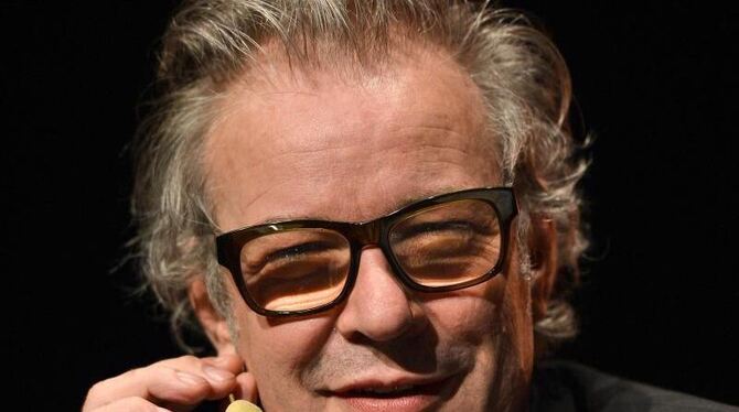 Lehrer, Guru, Meister: Leander Haußmann. Foto: Henning Kaiser Lehrer, Guru, Meister: Leander Haußmann. Foto: Henning Kaiser