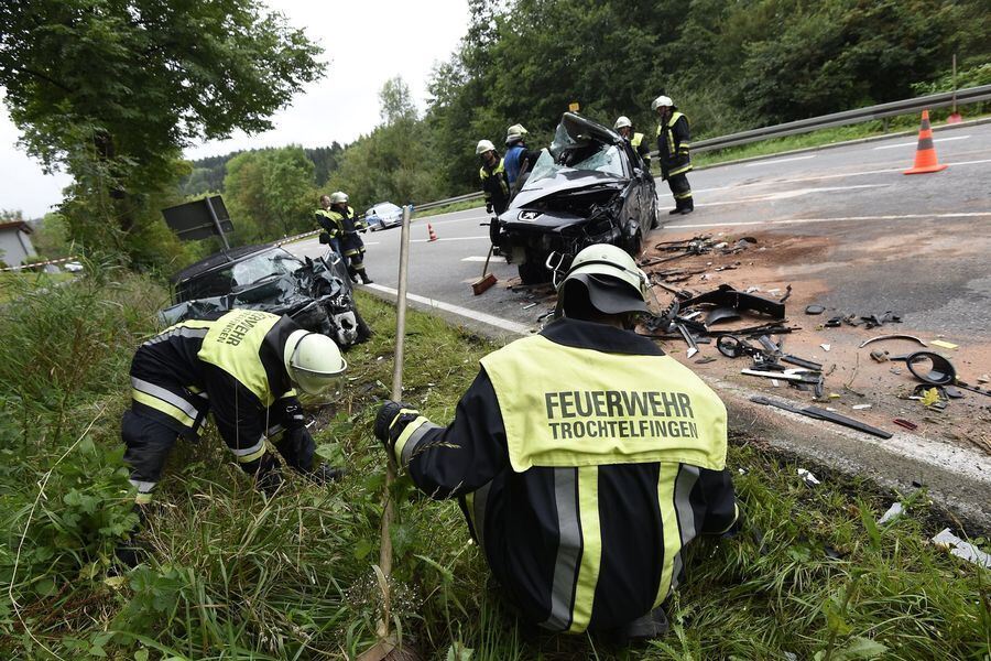 Horror-Unfall auf der B313 bei Trochtelfingen