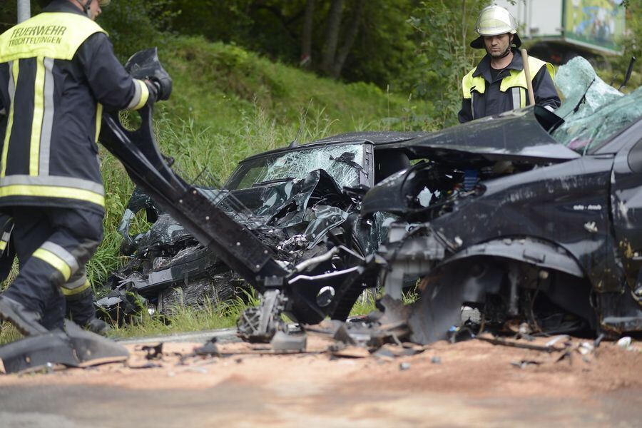 Horror-Unfall auf der B313 bei Trochtelfingen