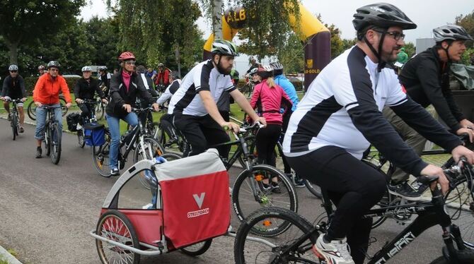 Mehr als zweihundert Radlerinnen und Radler aller Altersgruppen strampelten beim Bikers Day durch den Schönbuch.