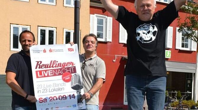 Wolfgang Kohla (von rechts) ist schon auf dem Sprung zur Live-Nacht. Jörg Ottmar und Uwe Grauer halten sich lieber ganz bodenstä