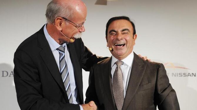 Bester Laune: Daimler-Chef Dieter Zetsche (l.) und Carlos Ghosn, CEO von Renault-Nissan. Foto: Uli Deck