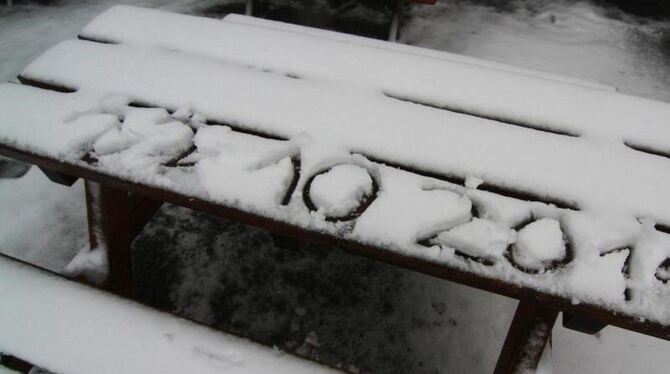 Auf dem Brocken sind in der Nacht zum Mittwoch drei Zentimeter Schnee gefallen. Foto: Matthias Bein Auf dem Brocken sind in der Nacht zum Mittwoch drei Zentimeter Schnee gefallen. Foto: Matthias Bein