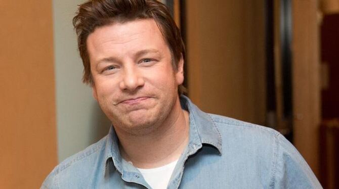 Jamie Oliver überzeugt auch durch ein sympathisches Auftreten. Foto: Jörg Carstensen/Archiv