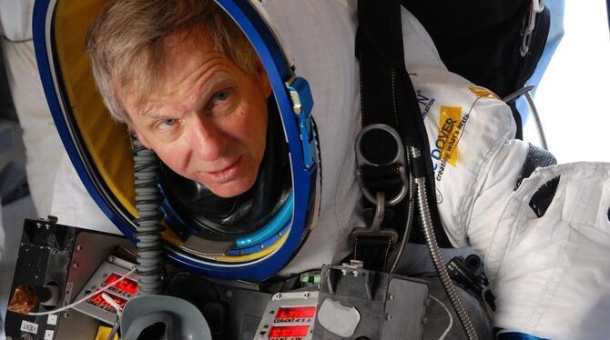 Alan Eustace in seinem Schutzanzug.