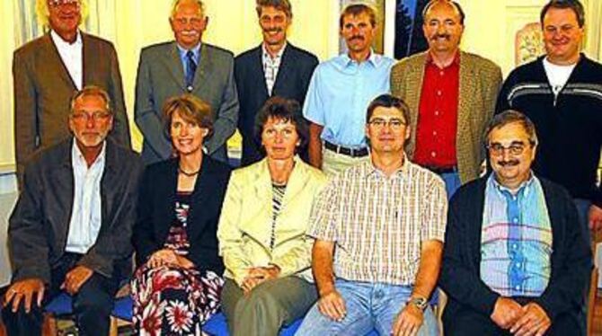 Der neue Degerschlachter Rat: Vorne (von links) Günter Schöll, Andrea Vetter, Maria Zöllner-Hespeler, Roland Thron und Willi Wal