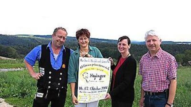 Vier Menschen, eine Idee (von links): Elmar und Gitte Herter, Doris und Herbert Müller haben die Gewerbeschau initiiert. GEA-FOT