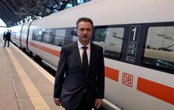 Die Gewerkschaft Deutscher Lokomotivführer hatte ihren Streik am Samstagabend um 18.00 Uhr beendet. Nach Angaben von Bahn und