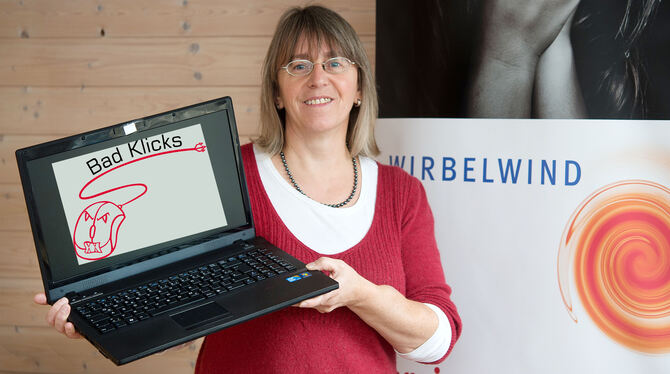 Petra Lever betreut das Projekt »Bad Klicks« des Vereins Wirbelwind. FOTO: TRINKHAUS