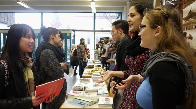 Brownies und andere Lockstoffe: Großes Interesse am Studientag in Tübingen. FOTO: HGO