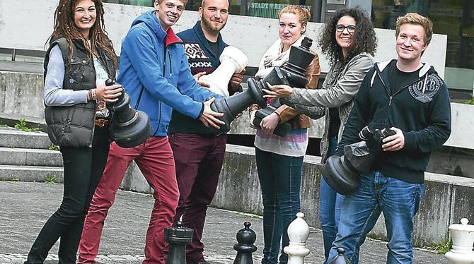 Sie gestalteten die Seiten: (von links) Anna-Lena Jaensch, Jonas Monninger, Finn Schmitt, Teresa Schneider, Aylin Kaygin und Luk