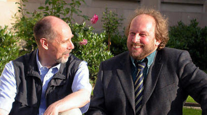 Sie stehen über der Sache: Sönke Lorenz (links) und der Deutschlands Hexenfachmann Nummer eins Wolfgang Behringer. FOTO: IKO