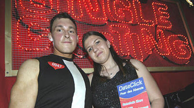 Tobi Stotz aus Lauffen (22) und Tina Sauter aus Bisingen (18) wurden »Single-Paar« des Abends und gewannen je vier Wochen Fahrsp