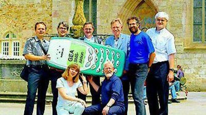 Erwarten mit Spannung die Fragen der GEA-Leser (hinten von links): Peter Hörtz (Grüne/Unabhängige), Reinhold Maas (FDP), Dr. Wer