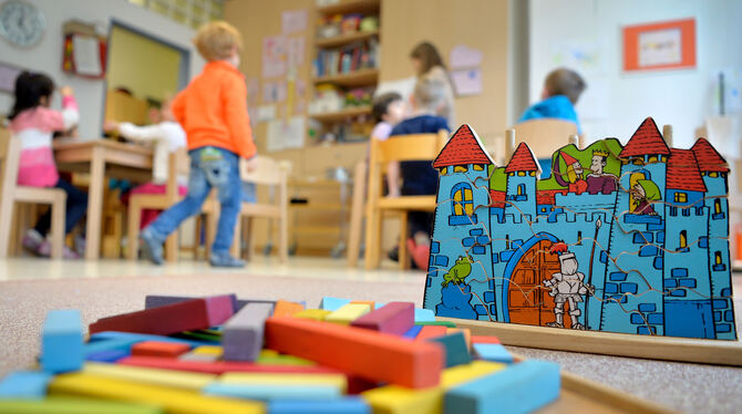 Immer mehr Eltern, auch in Pfullingen, haben Bedarf an Ganztagsplätzen für die Betreuung ihrer Kinder.  FOTO: DPA
