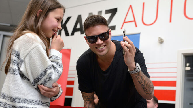 Wer ist da am Telefon? Pietro Lombardi?! Kay verblüffte ZmS-Teilnehmer spontan.