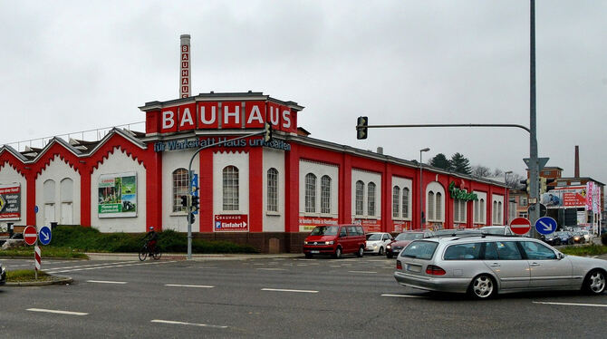 Zu viel verändert und abgebrochen: Die ehemaligen Fabrikhallen, in denen der Bauhaus-Markt seine Verkaufsräume hat, wurden vom D