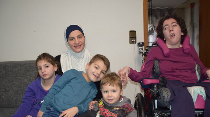 Joumana Hijjo und ihre Kinder Layal (6), Ezzat (5), Josef (2) und Neriman (17) sind verzweifelt. Scheinbar niemand will der Fami