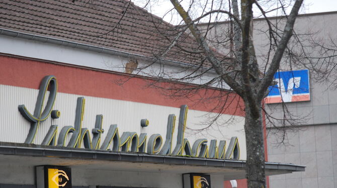 Wird sich die Volksbank Metzingen-Ermstal über kurz oder lang vom »Lichtspielhaus«, dem vielbesuchten Luna Filmtheater, trennen?