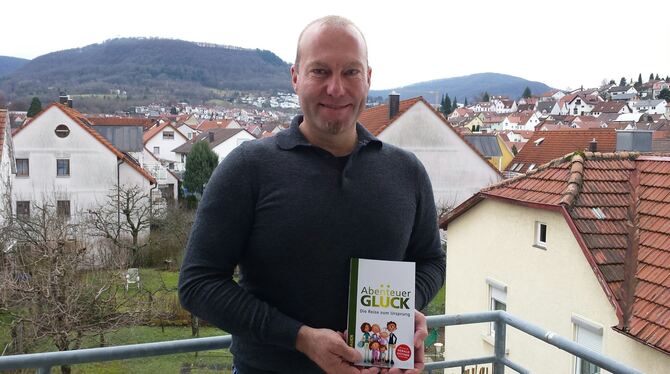 Der Pfullinger Autor Ulrich Bauer möchte mit seinem Buch »Abenteuer Glück« Anregungen für ein glückliches Zusammenleben geben.