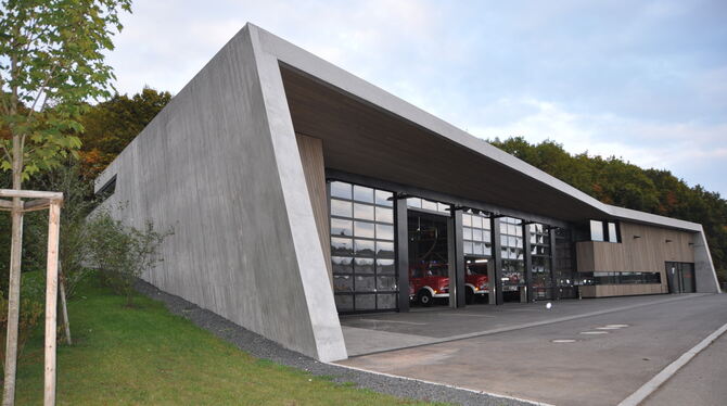 Das neue und hochmoderne Feuerwehrhaus in Wannweil hat viel gekostet. Die Investition ist weiterhin im Haushalt der Gemeinde abg
