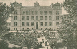 Die alte Frauenarbeitsschule, in der heute die Eichendorff-Realschule untergebracht ist.
