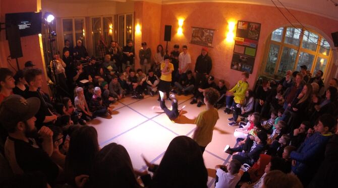 Beim Breakdance-Wettbewerb  im Jugendhaus  Bastille ging’s am Wochenende  hoch her. FOTO: BASTILLE