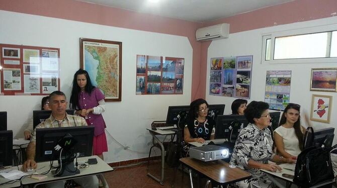 Die Albanienhilfe sorgt für Computer,