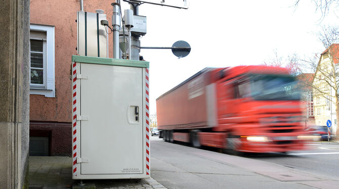 LkW-Verkehr auf der Lederstraße soll weitgehend eingeschränkt werden. Foto: Pieth