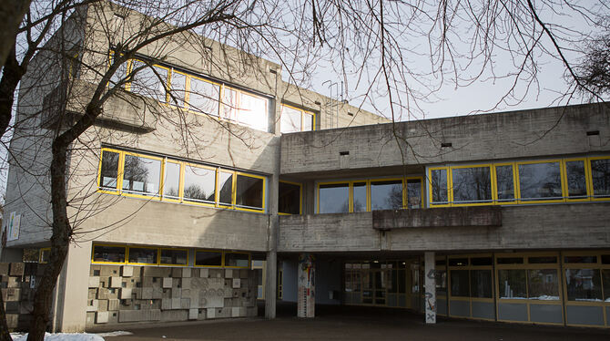 Das Gymnasium in Gammertingen wird saniert.  FOTO: LEUSCHKE