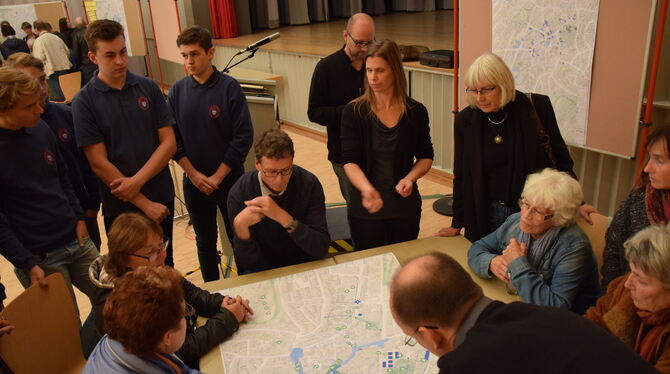 In anderen Gemeinden (auf dem Bild in Eningen) arbeiten Bürger bereits aktiv an Projekten mit. Damit auch die Pfullinger motivi