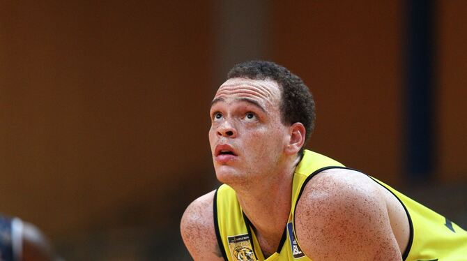 Reggie Upshaw zeigte bei der Hinspiel-Niederlage eine überragende Leistung.   FOTO: EIBNER